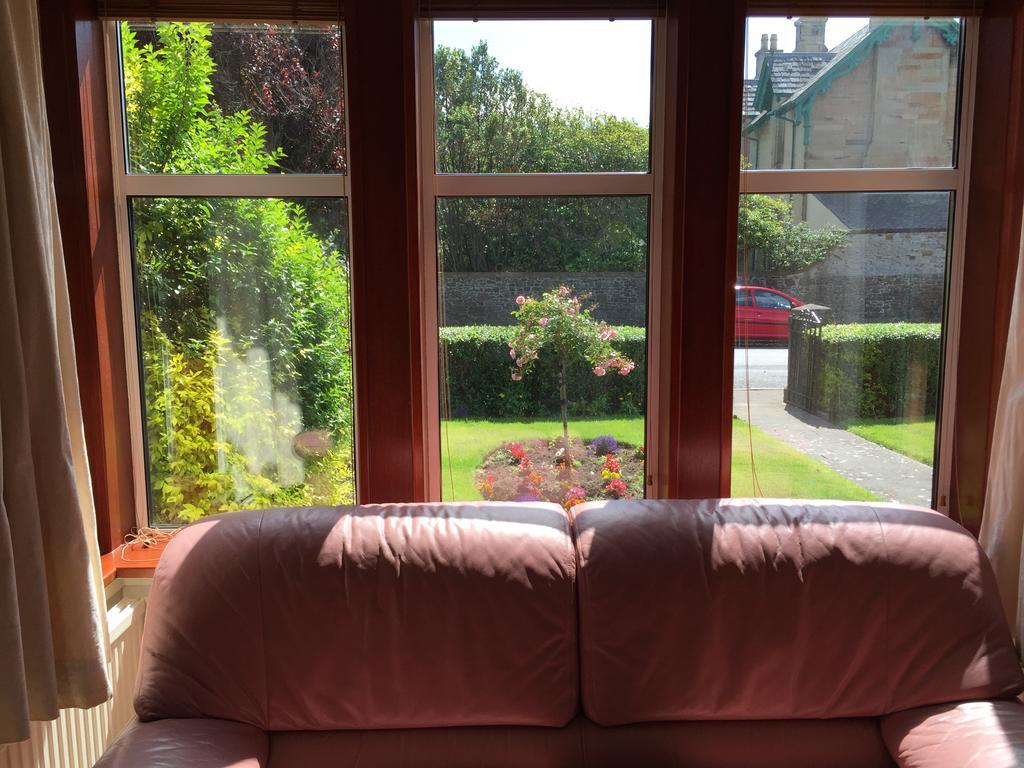 Blackburn Villa B&B Ayr Bagian luar foto