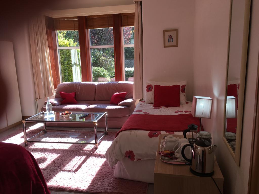 Blackburn Villa B&B Ayr Bagian luar foto