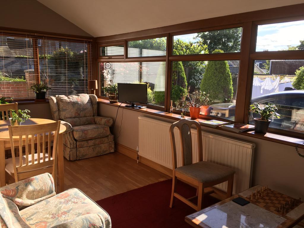 Blackburn Villa B&B Ayr Bagian luar foto