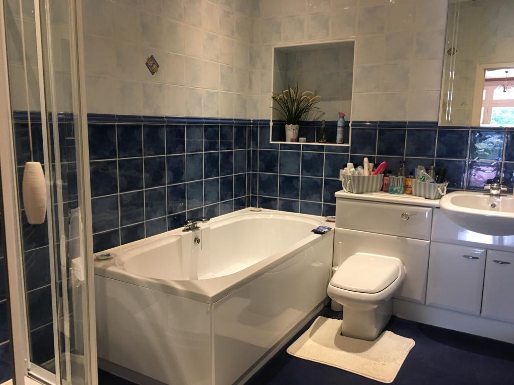 Blackburn Villa B&B Ayr Bagian luar foto